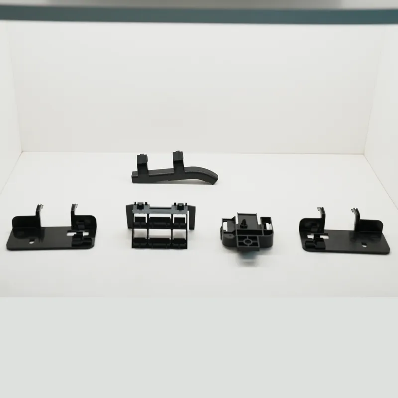 fornecedor de peças plásticas para interiores automotivos